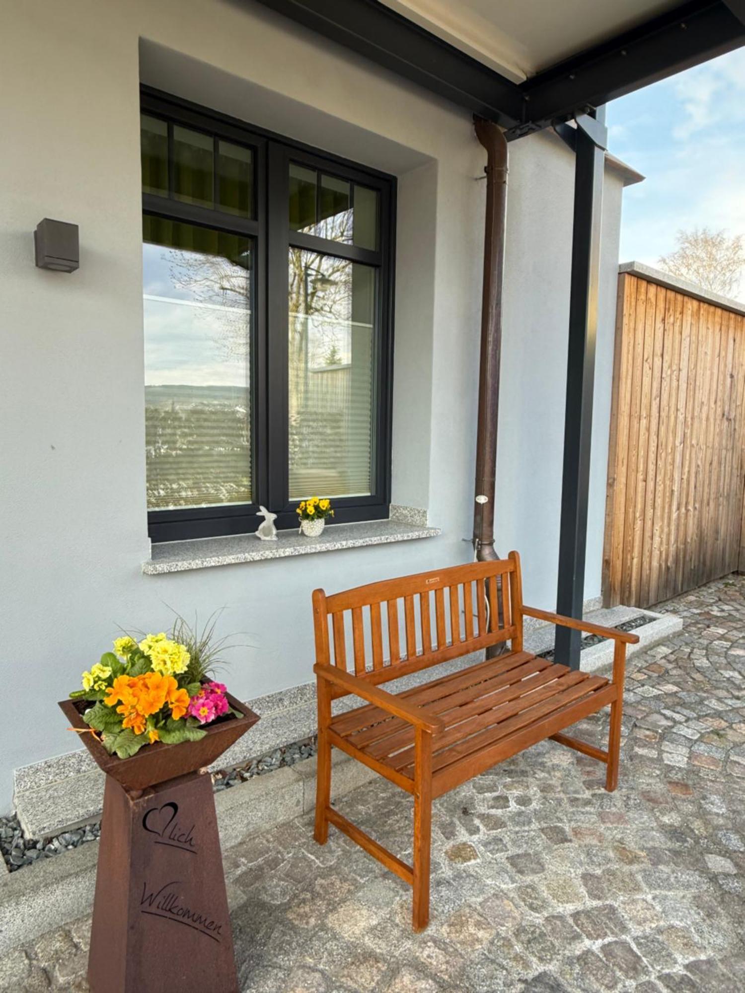 Urlaubshaus-Erzgebirge Hotel Zwoenitz ภายนอก รูปภาพ